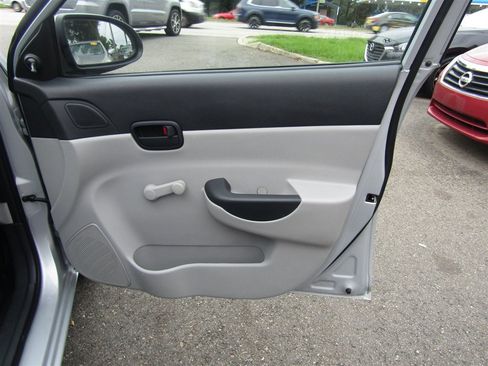 Used 2008 Hyundai Accent GLS FWD image 19