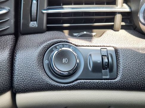 Used 2015 Chevrolet Malibu LTZ FWD image 23