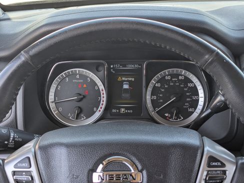Used 2017 Nissan Titan SV image 24