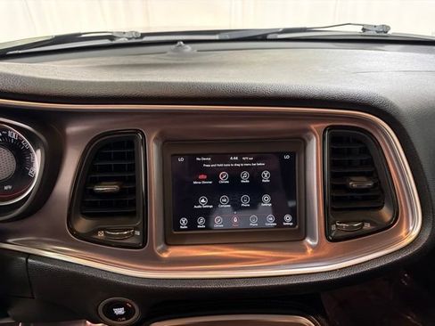 Used 2019 Dodge Challenger R/T RWD image 17