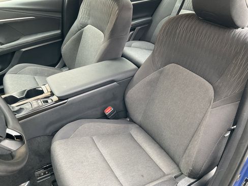 Used 2025 Toyota Camry LE FWD image 31