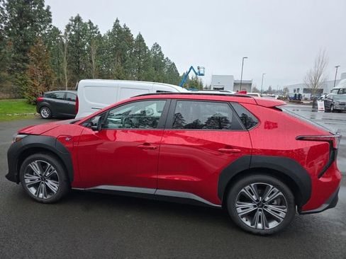 Used 2023 Subaru Solterra AWD image 8