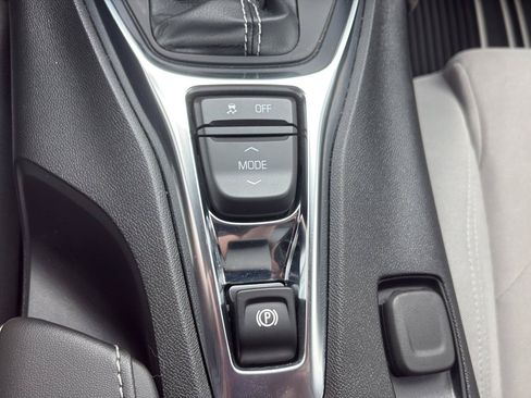 Used 2023 Chevrolet Camaro LT w/ Technology Package RWD image 31