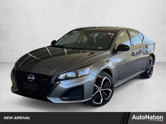 Used 2024 Nissan Altima 2.5 SR video 1