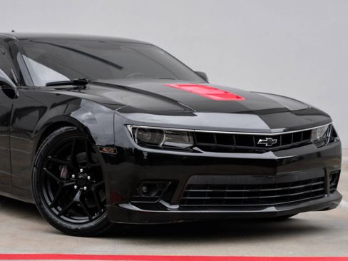 Used 2014 Chevrolet Camaro SS w/ RS Package image 4