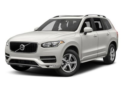 Used 2018 Volvo XC90 T5 Momentum w/ Convenience Package