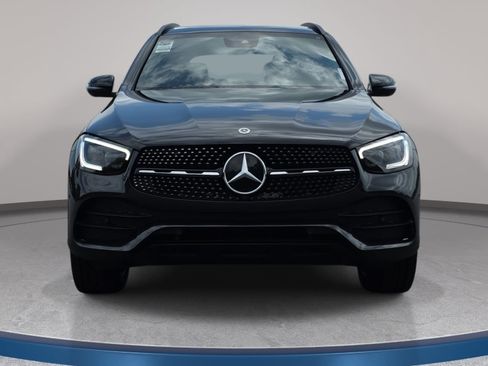 Used 2022 Mercedes-Benz GLC 300 image 2