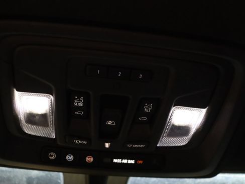 Used 2022 Chevrolet Silverado 3500 High Country AWD/4WD image 58