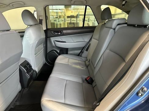 Used 2019 Subaru Outback 2.5i Limited AWD/4WD image 26