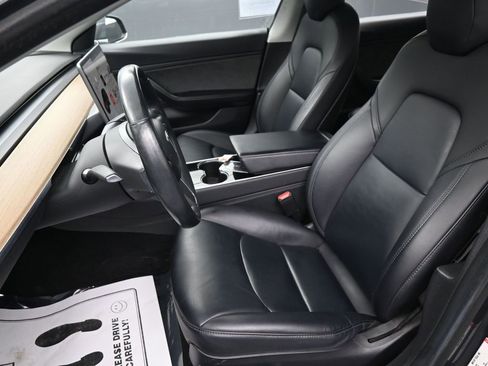 Used 2018 Tesla Model 3 Long Range image 24
