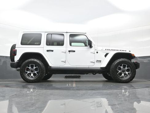 Used 2021 Jeep Wrangler Unlimited Rubicon AWD/4WD image 32