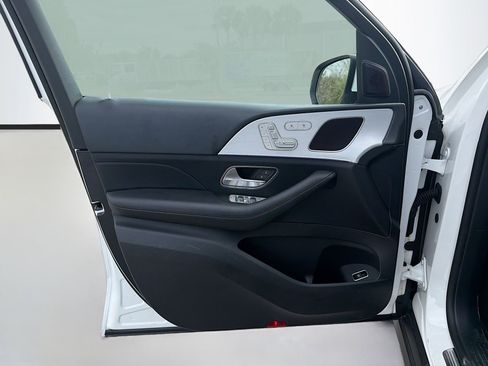 Used 2024 Mercedes-Benz GLE 350 4MATIC image 22