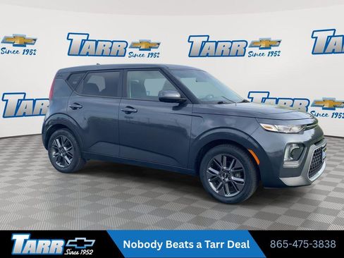 Used 2021 Kia Soul S FWD image 2