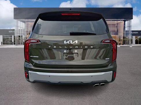 Used 2024 Kia Telluride S w/ S Sunroof Package AWD/4WD image 5
