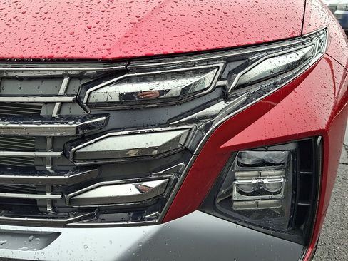 Certified 2025 Hyundai Tucson Limited image 9