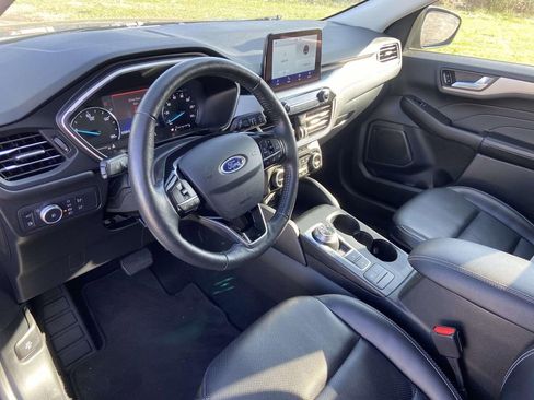 Used 2021 Ford Escape SEL image 14