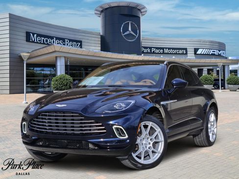 Used 2021 Aston Martin DBX image 1