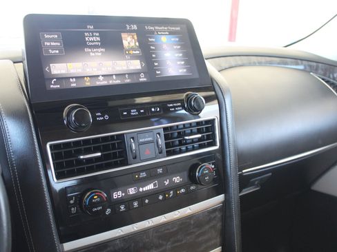 Used 2023 Nissan Armada Platinum w/ Captain's Chairs Package RWD image 48