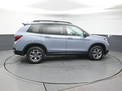 Used 2023 Honda Passport TrailSport image 7