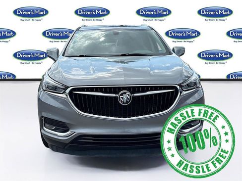 Used 2020 Buick Enclave Essence w/ LPO, Cargo Package FWD image 2