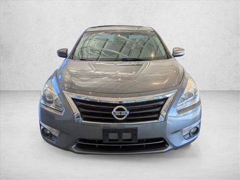Used 2015 Nissan Altima 2.5 SV w/ Convenience Package image 2