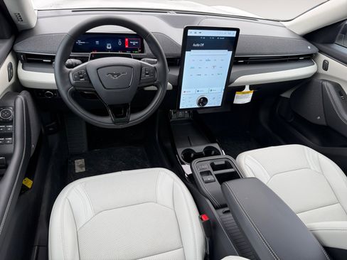 New 2025 Ford Mustang Mach-E Premium image 15