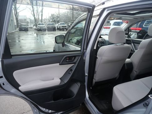 Used 2015 Subaru Forester 2.5i Premium image 24