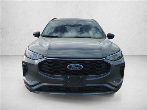 Used 2024 Ford Escape ST-Line image 2