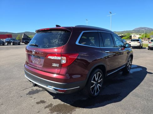 Used 2020 Honda Pilot Touring image 3
