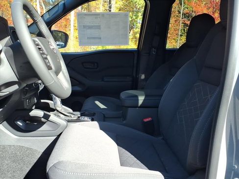 New 2026 Nissan Frontier SV w/ All-Weather Content Package image 9