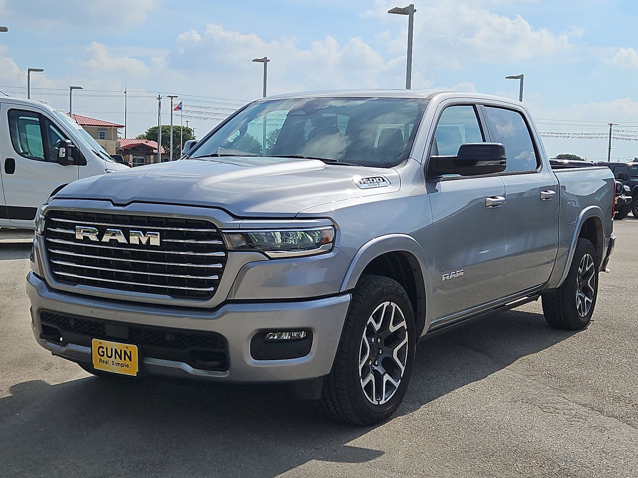 Used 2025 RAM 1500 Laramie w/ Laramie Southwest Edition AWD/4WD image 7