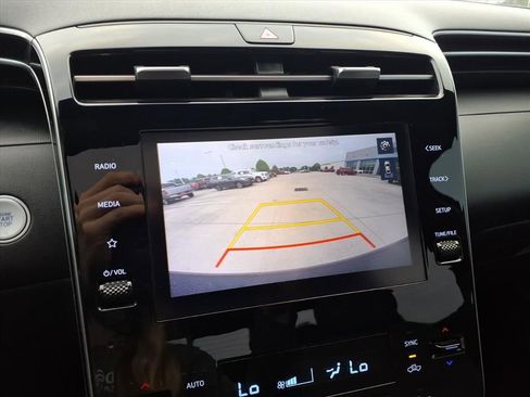 Used 2022 Hyundai Santa Cruz SEL Premium AWD/4WD image 25
