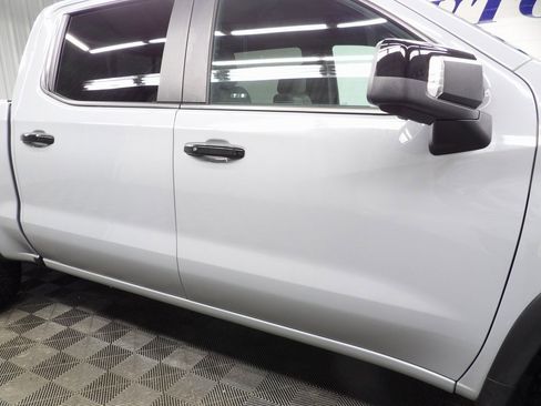 Used 2024 Chevrolet Silverado 1500 ZR2 image 35