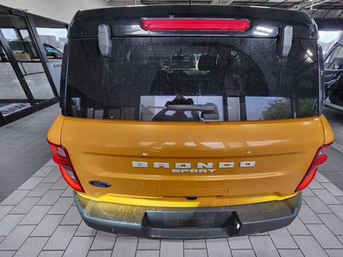 Used 2023 Ford Bronco Sport Outer Banks w/ Tech Package AWD/4WD image 5