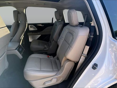 Used 2023 Lincoln Aviator Grand Touring w/ Equipment Group 301A AWD/4WD image 21