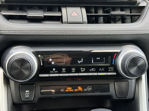 Used 2023 Toyota RAV4 LE FWD image 15