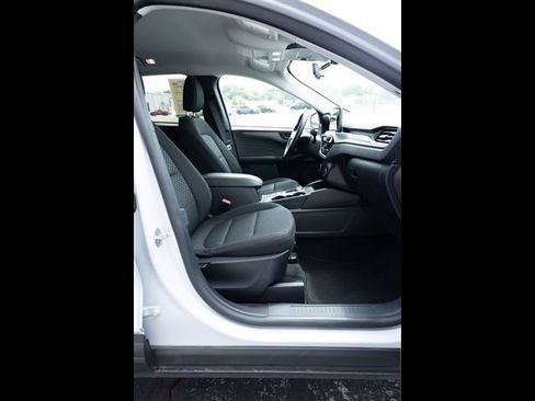 Used 2025 Ford Escape Active AWD/4WD image 19