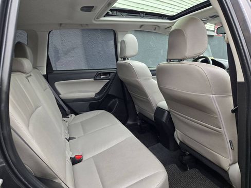 Used 2014 Subaru Forester 2.5i Limited AWD/4WD image 11