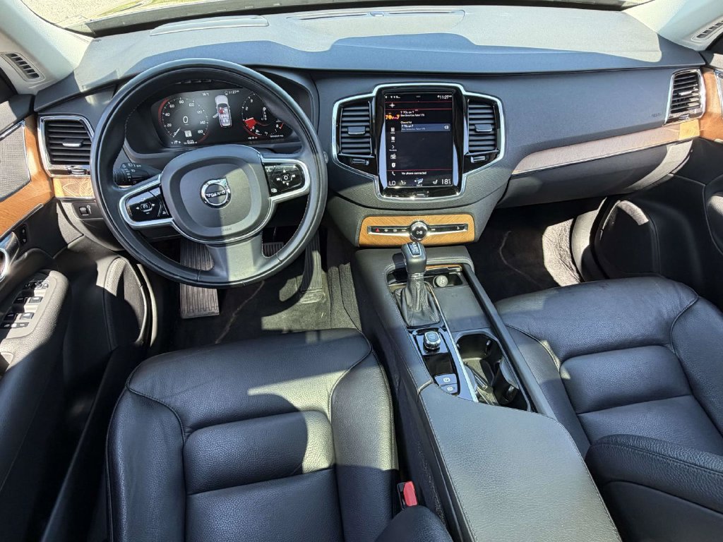 Used 2022 Volvo XC90 T6 Momentum w/ Advanced Package AWD/4WD image 17