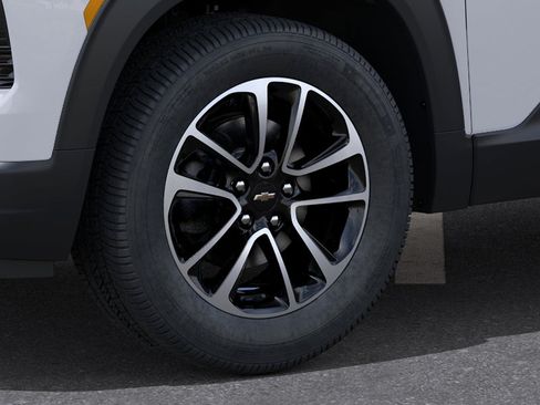 New 2026 Chevrolet TrailBlazer LT w/ Convenience Package AWD/4WD image 9