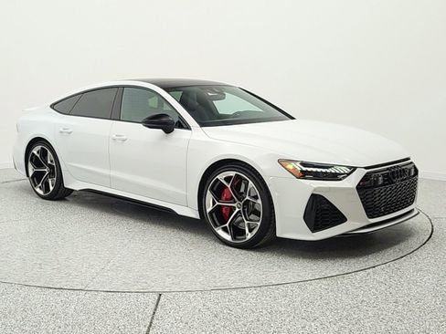 Used 2024 Audi RS 7 Performance image 3