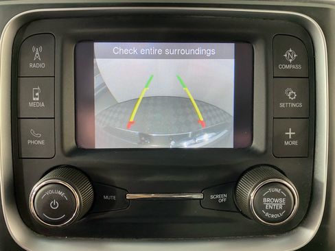 Used 2023 RAM 1500 Classic SLT AWD/4WD image 6