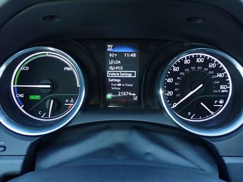 Used 2020 Toyota Camry SE FWD image 25