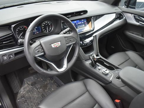 Certified 2024 Cadillac XT6 Premium Luxury w/ LPO, Floor Liner Package image 12