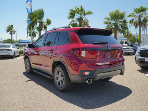 Used 2024 Honda Passport TrailSport image 7