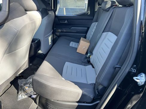 New 2025 Toyota Tacoma TRD Off-Road image 19