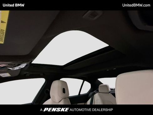 Certified 2025 BMW 530i xDrive w/ M Sport Package AWD/4WD image 12