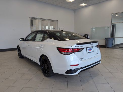 New 2025 Nissan Sentra SR w/ SR Premium Package image 5