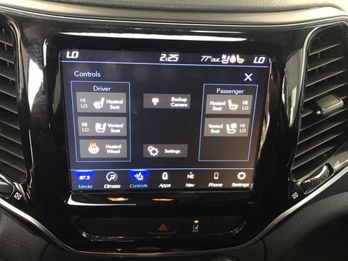 Used 2022 Jeep Cherokee Limited w/ Elite Package AWD/4WD image 62