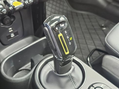 Used 2023 MINI Cooper SE FWD image 38